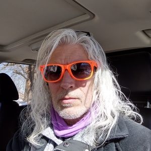 Meet your Posher, Jonathan